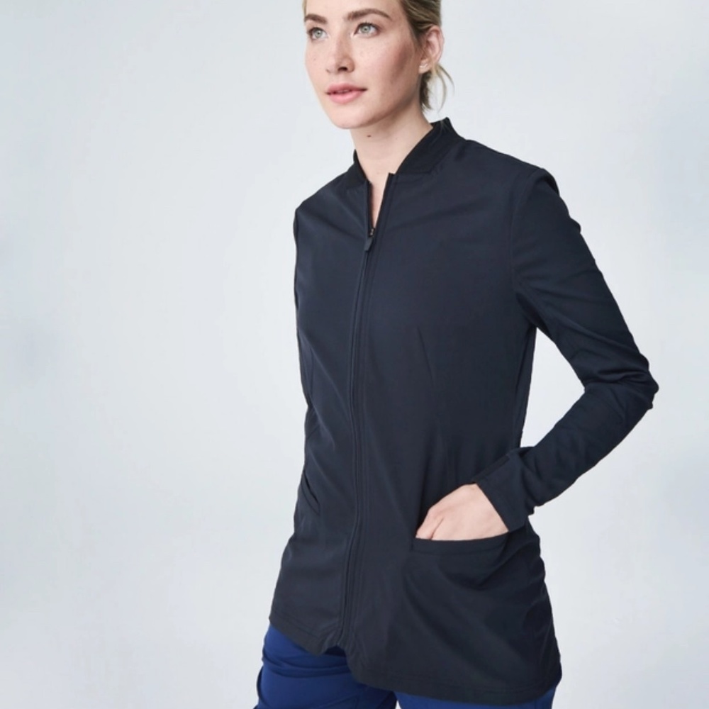 Medelita Kinetic Scrub Jacket, size S, great condition